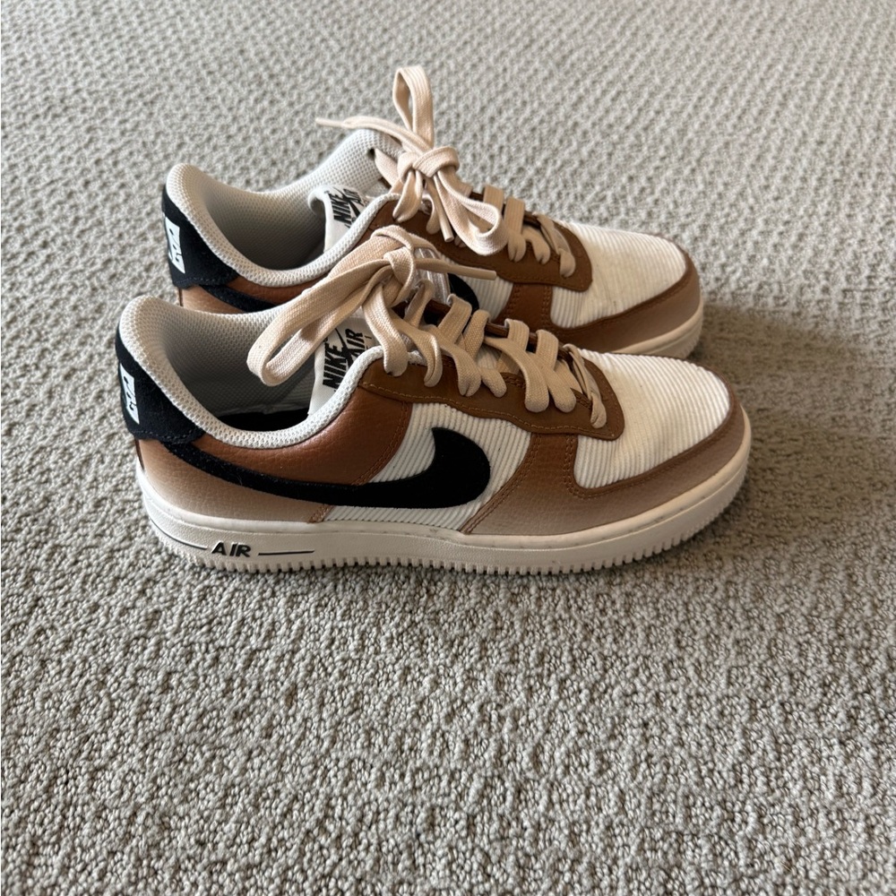 Nike Air Force 1 Low '07
Ale Brown Sanddrift (Women's)